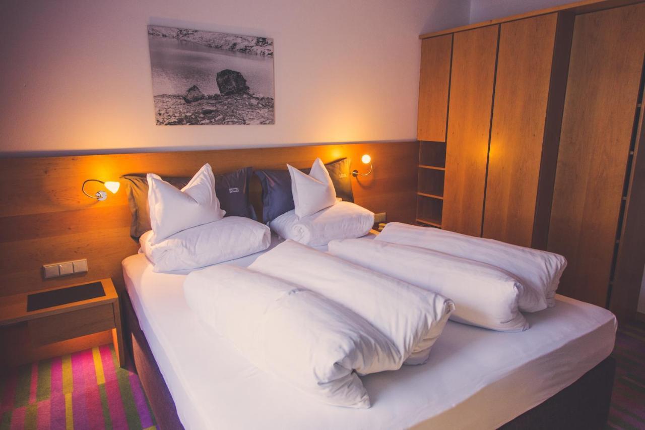 Quality Hosts Arlberg - Hotel Anton サンクト・アントン・アム・アールベルク エクステリア 写真